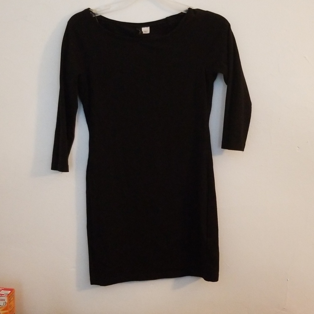 H&M 3/4 length sleeve black dress